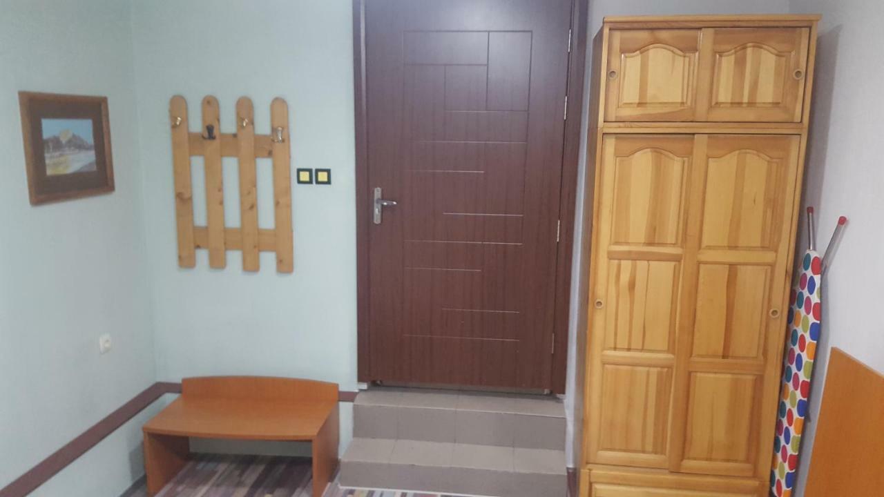 Modern And Old Base Apartment Sofia Luaran gambar